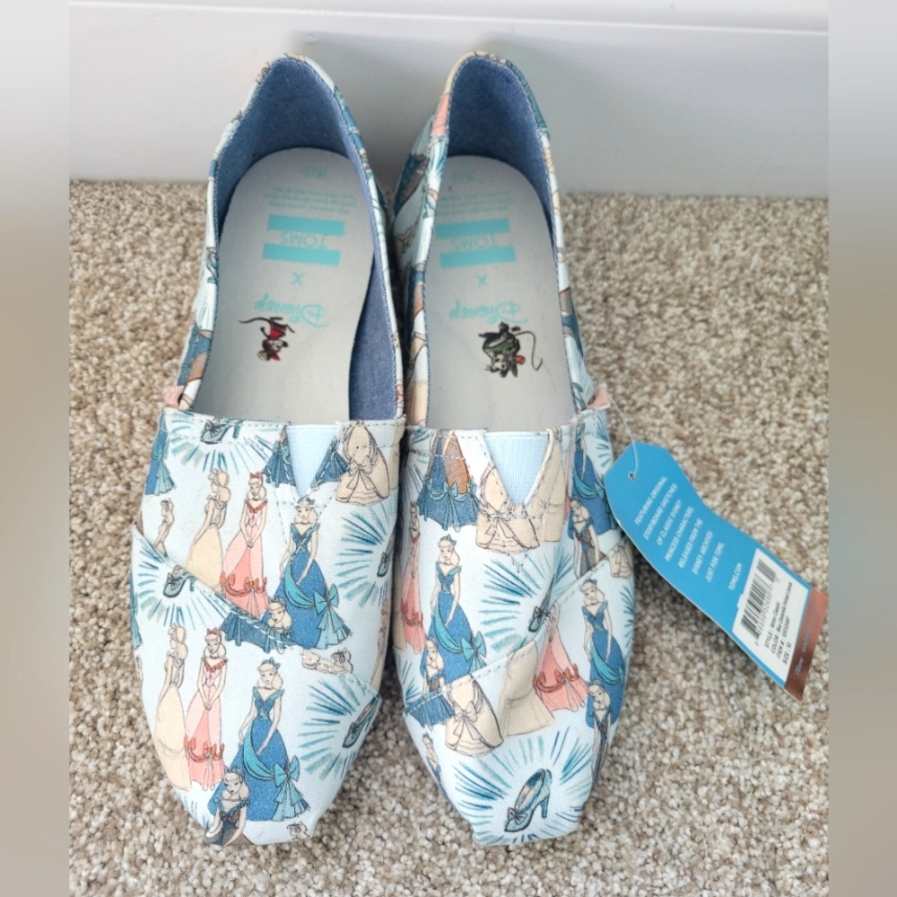 TOMS- Disney Cinderella